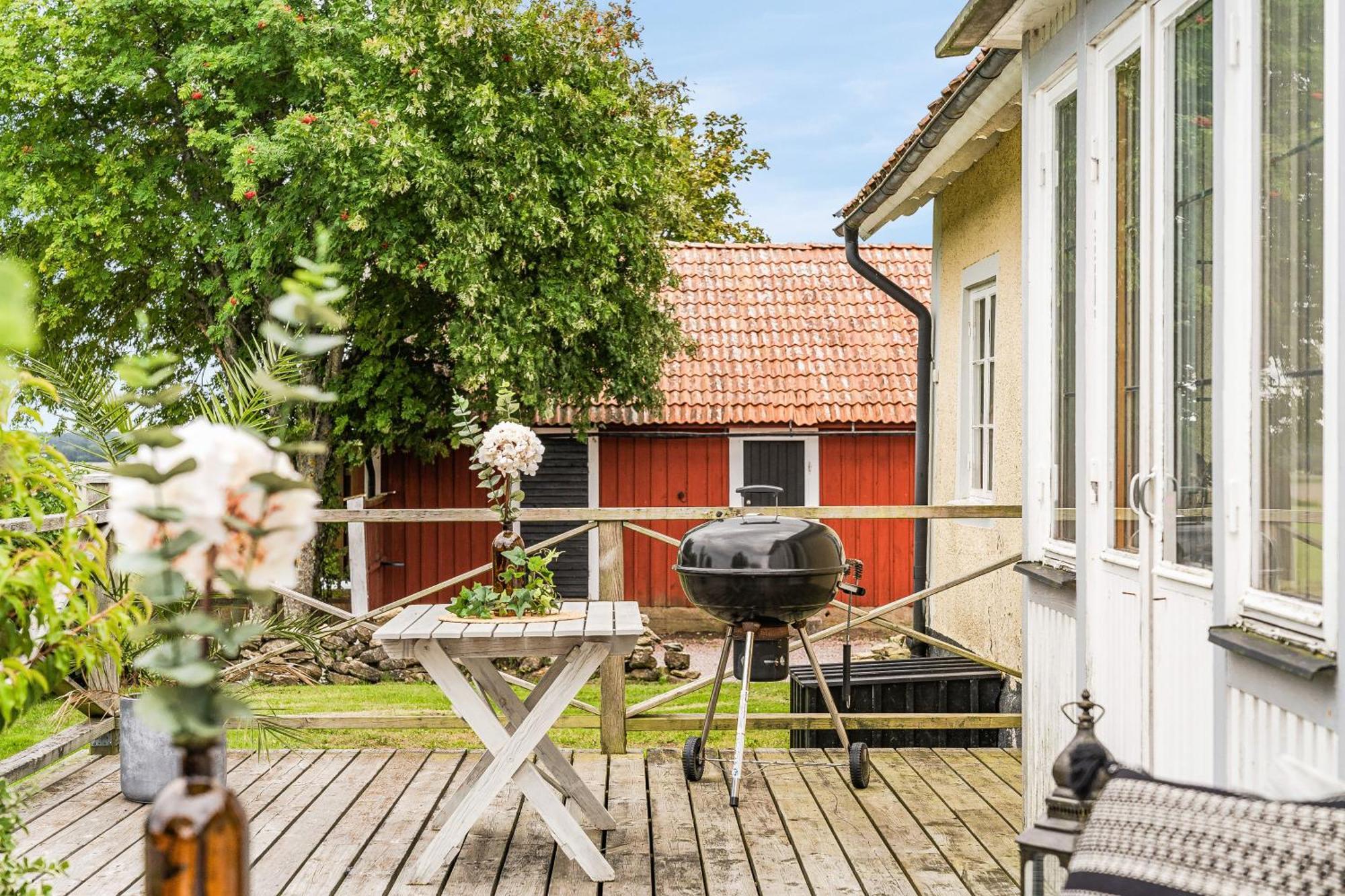 Stubbegarden - Unique Swedish Style With Fireplace Vadstena Exterior photo
